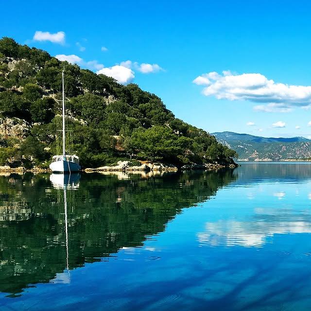 Dalyan: Antik Harabeler, Manzaralı Tekne Gezintileri ve Sonsuz Sakinlik