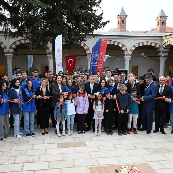 Edirne'de Peykler Medresesi, Yenilenen Yüzüyle Gençlik Ofisi Olarak Hizmete Açıldı