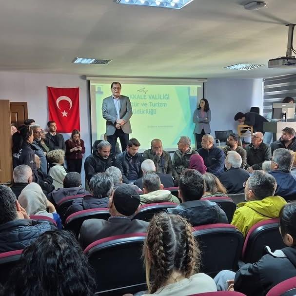 Çanakkale'de Turizm İşletmelerine Yönelik Bilgilendirme Toplantısı Düzenlendi