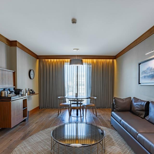 Divan Adana, Konforlu ve Verimli Bir Otel Deneyimi Sunuyor