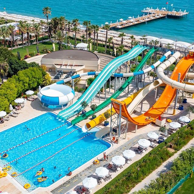 Bellis Deluxe Otellerin Isıtmalı Su Parkları Ailelere Keyifli Anlar Sunuyor