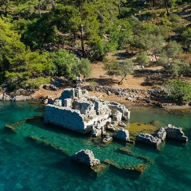 Göcek'in Gizemli Koyu: Kleopatra Hamamı Antik Tarihle Buluşuyor