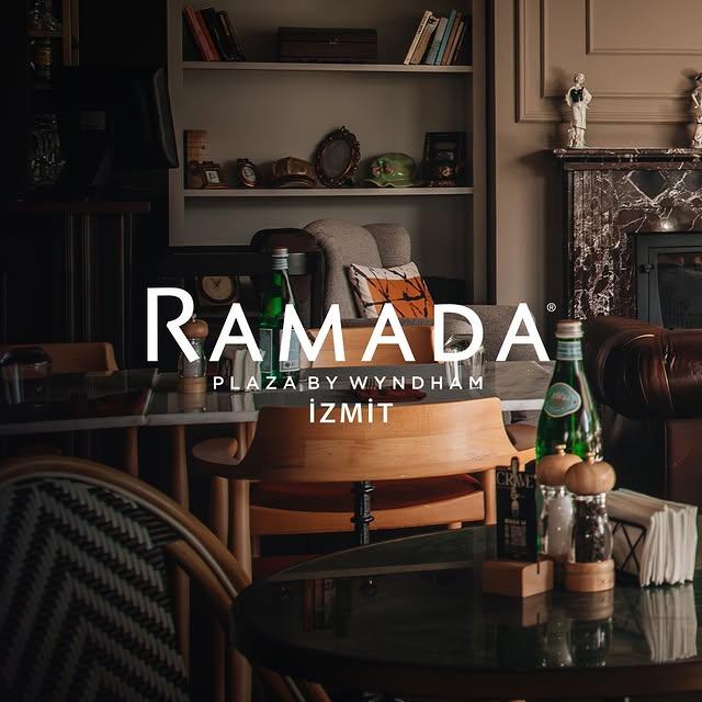 Ramada Plaza İzmit'te Crave House KitchenBar Açıldı