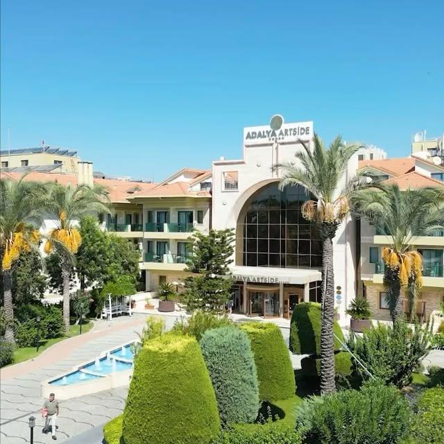 Antalya Adalya Artside, Lüks ve Eğlenceyi Bir Araya Getiriyor