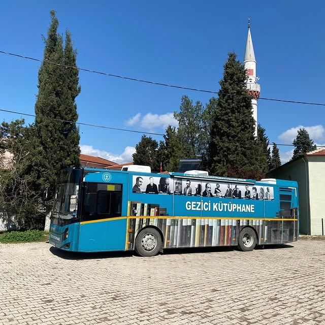 Gezici Kütüphane, Edirne'nin Köy Okullarını Ziyaret Etti