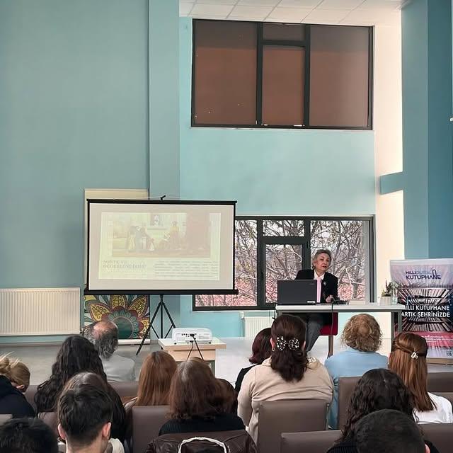 Edirneli Hacı Müşlinin Rüya Tabirnamesi Konulu Başarılı Bir Konferans