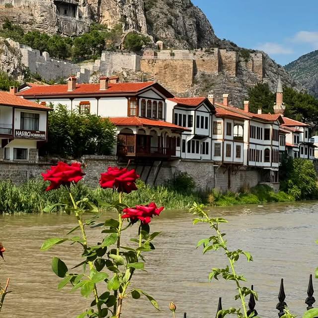 Amasya'nın Doğal ve Tarihi Güzellikleri İnsanları Derinden Etkiliyor