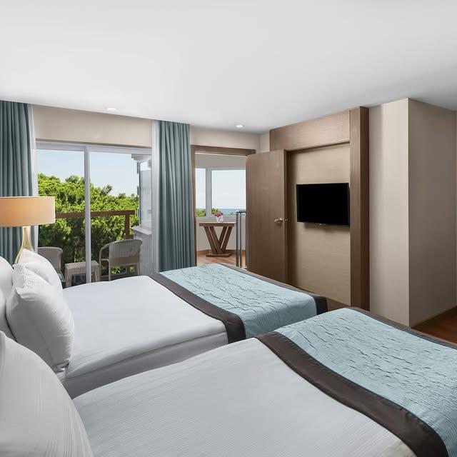 Papillon Zeugma Relaxury: A Family-Friendly Retreat in Antalya