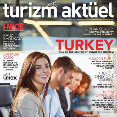 Antalya’da Tur Minibüsüne Tanker Çarpması: 5 Turist Yaralandı