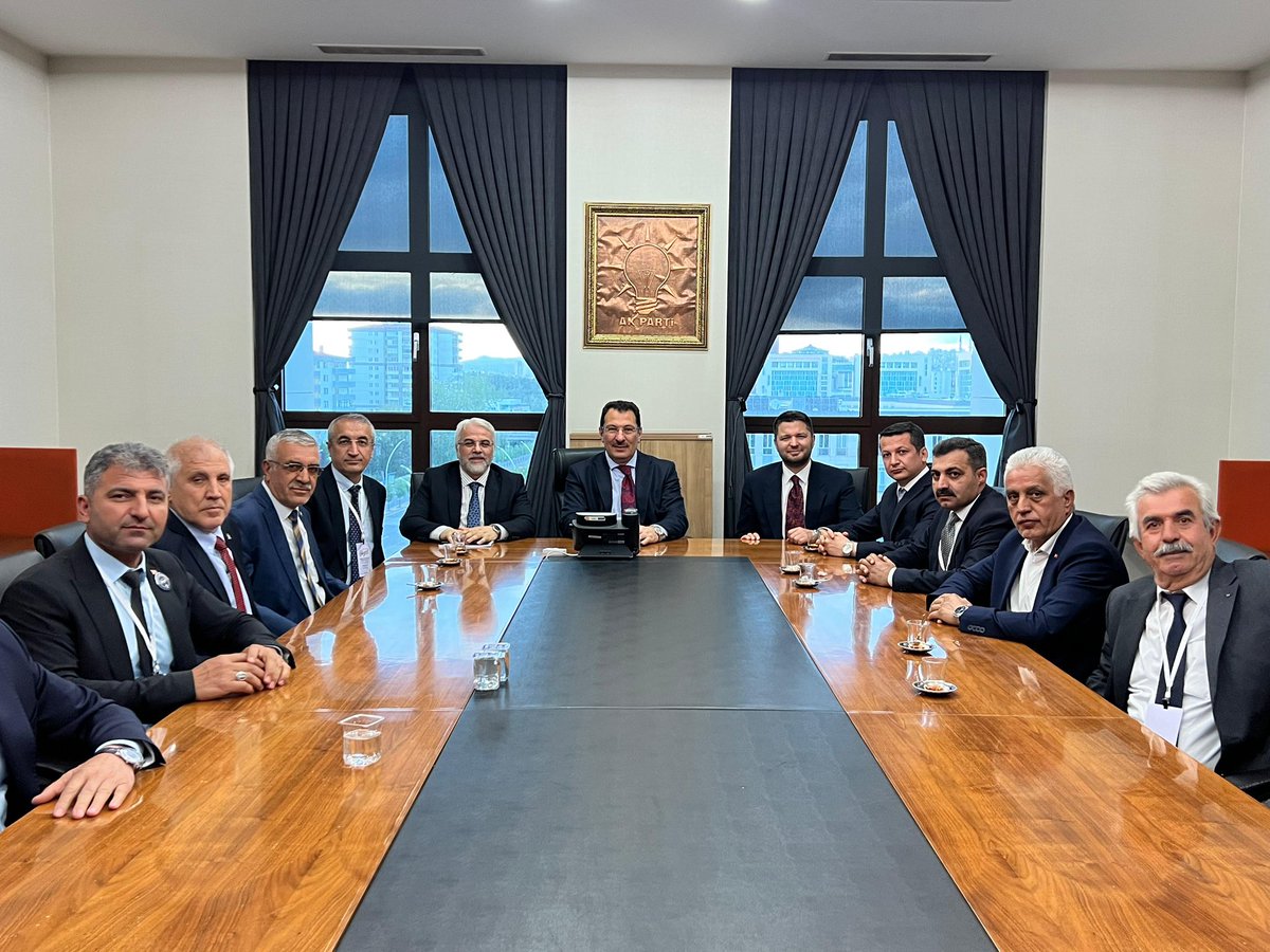 Adıyaman Milletvekili Toprak, İl ve İlçe Başkanlarıyla Toplantı Yaptı