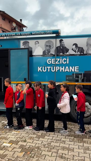 Bartın Gezici Kütüphanesi, Kumluca'da Öğrencilerle Buluştu