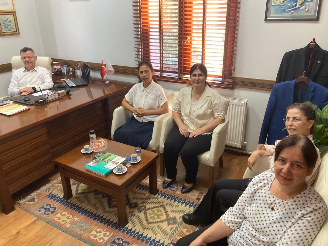 Aydın İl Halk Kütüphanesi'nde İş Birliği ve Deneyim Paylaşımı Toplantısı