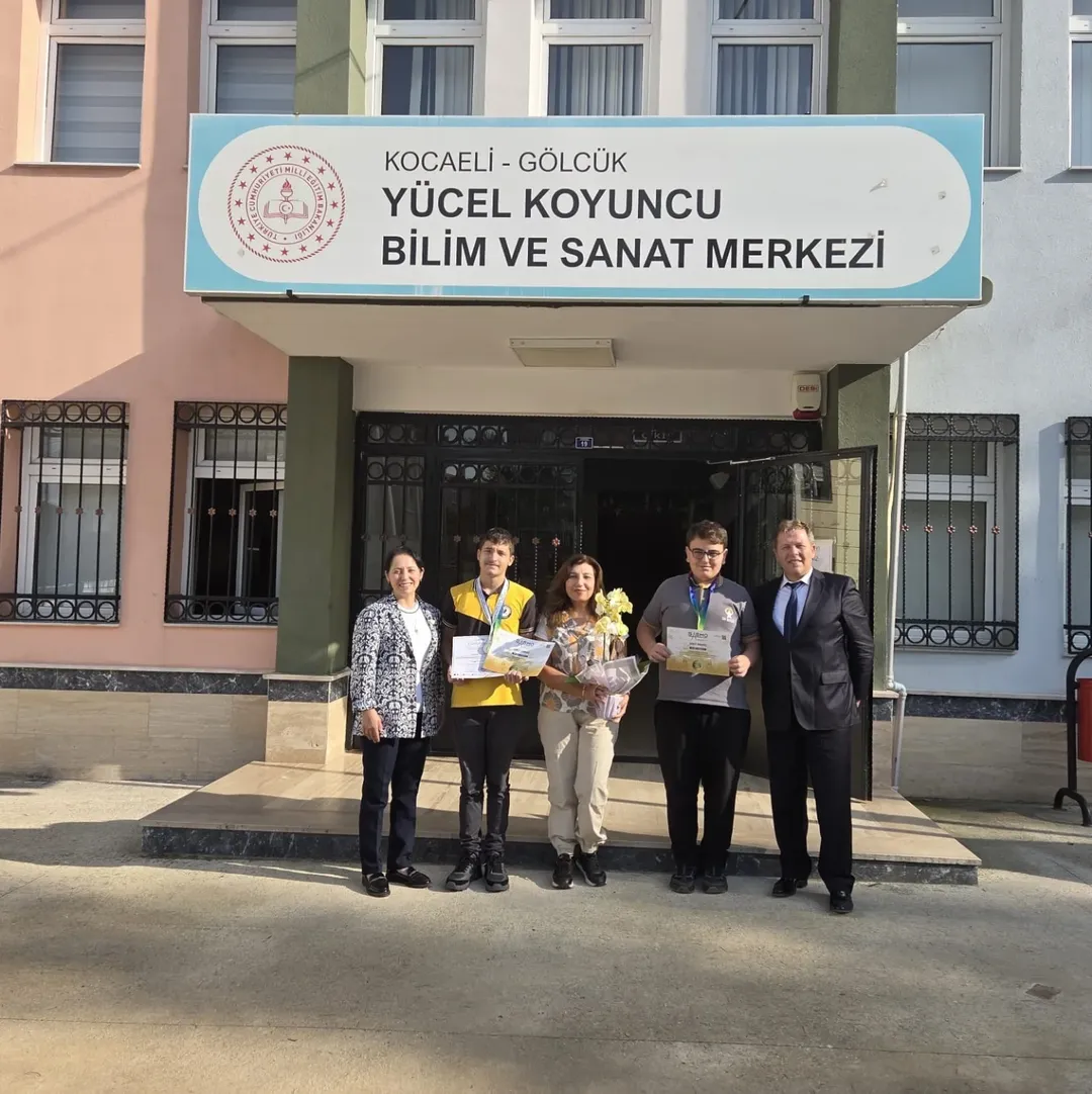 Gölcük Yücel Koyuncu BİLSEM Öğrencileri Uluslararası Matematik Olimpiyatı'nda Altın Madalya Kazandı