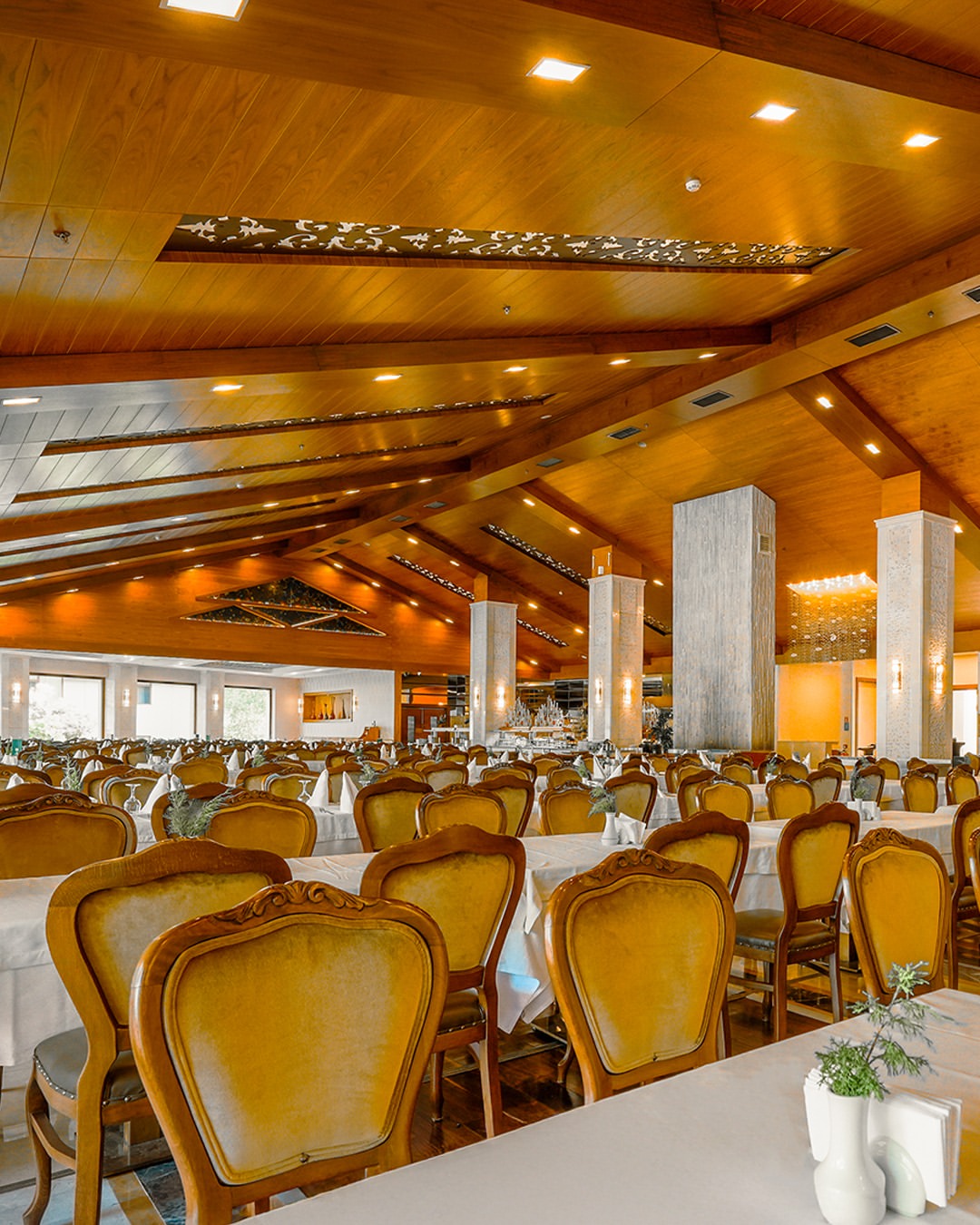 Abant Tabiat Parkı'ndaki Abant Palace Hotel, Konfor ve Doğal Güzellikleri Bir Arada Sunuyor