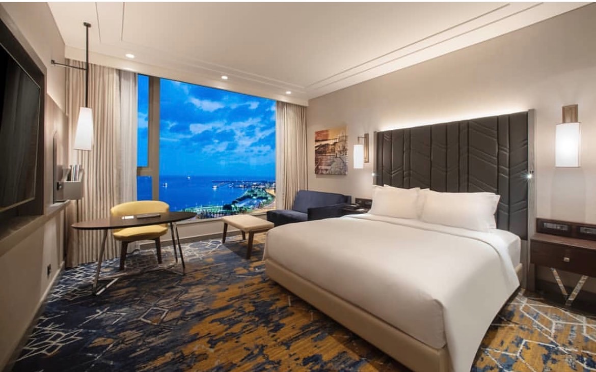 Hilton İstanbul Bakırköy, Konuklarına Manzaralı Odalarda Konaklama İmkanı Sunuyor