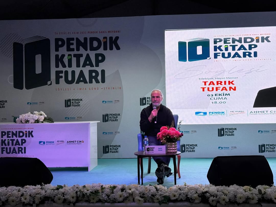 Pendik Kitap Fuarı'nda Tarık Tufan ile Edebiyat ve Hayat Üzerine Söyleşi