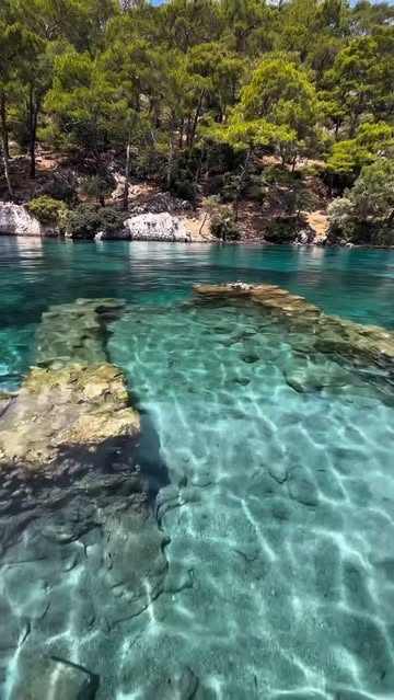 Fethiye'deki Hammam Bay, Doğa ve Tarihin Buluşma Noktası Olarak Ziyaretçilerini Bekliyor