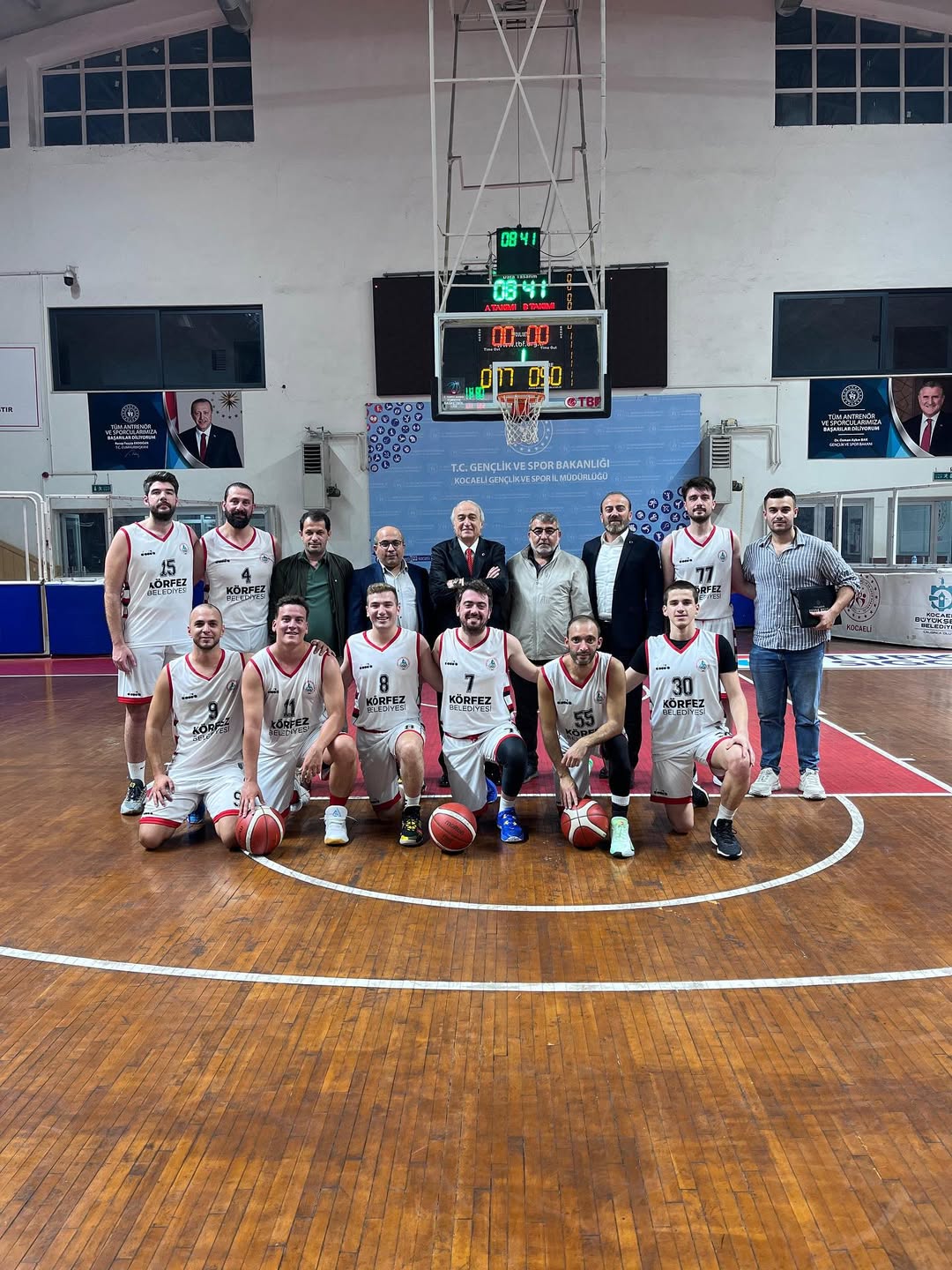 Körfez Gençlerbirliği Basketbol A Takımı Ligi Lider Sürdürüyor