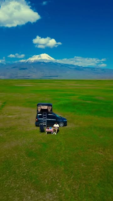 Ağrı Dağı'nın Eteklerinde Doğa ile İç İçe Bir Piknik Keyfi