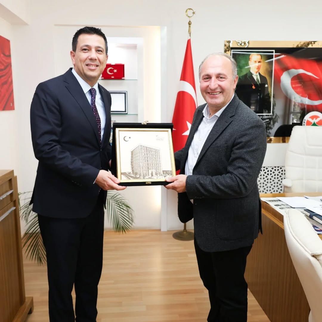 Teknopark İstanbul Yönetimi Arhavi'de Girişimcilik ve Teknoloji Ofisi Görüşmeleri Gerçekleştirdi