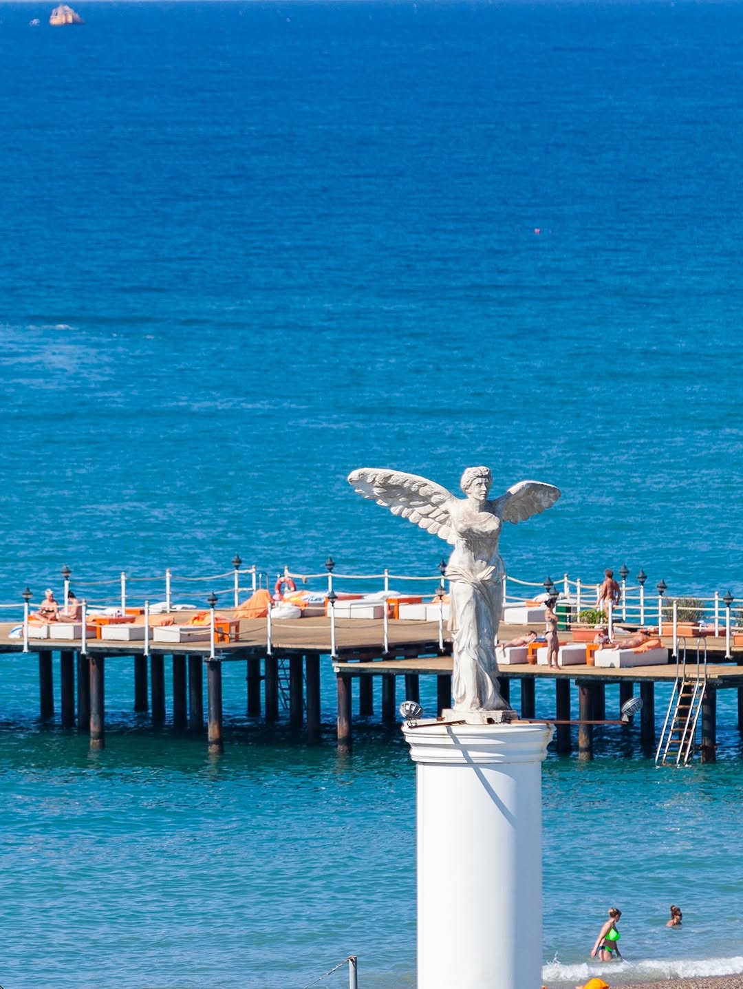 Starlight Resort Hotel'den 