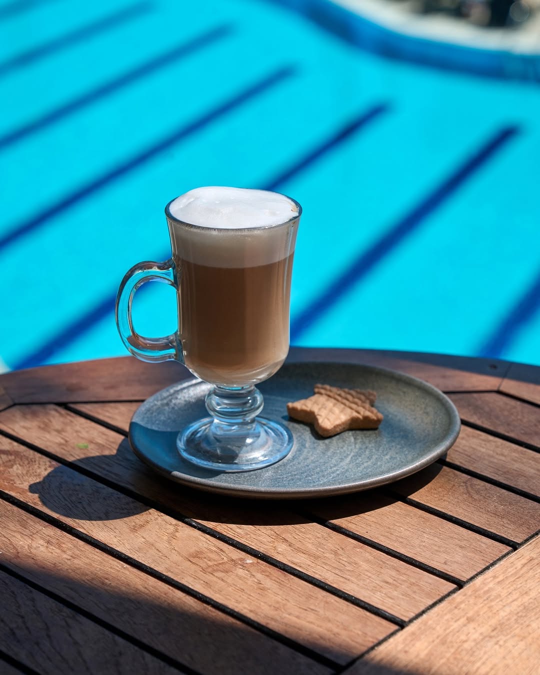 Alba Otelleri, Havuz Başında Lezzetli Molalar Sunuyor