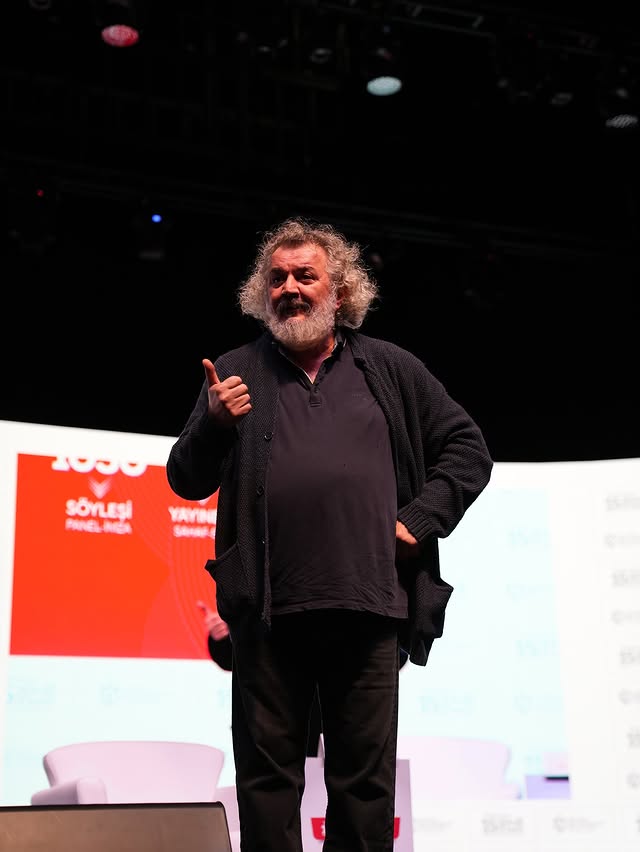 15. Uluslararası Kocaeli Kitap Fuarı'nda Müfit Can Saçıntı Okurlarıyla Buluştu