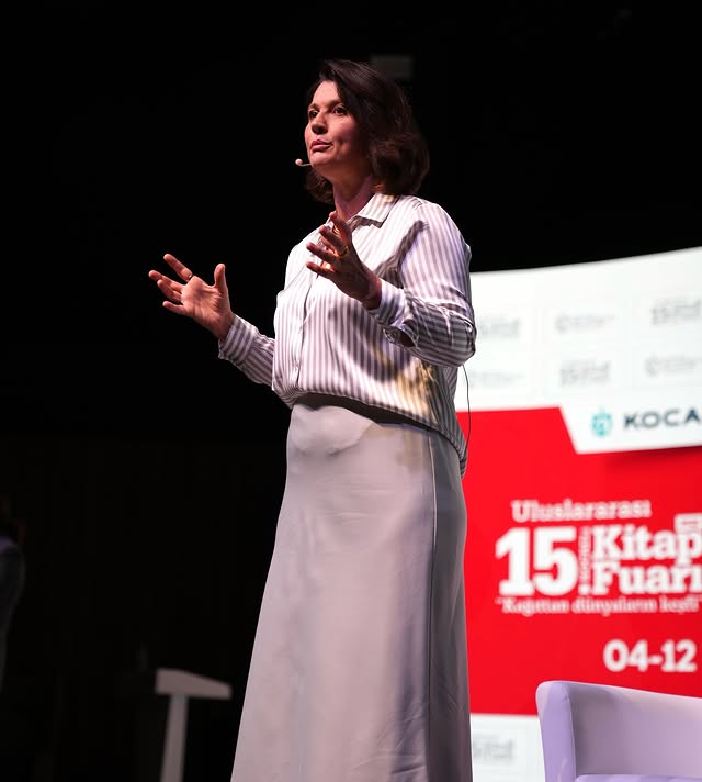 Uluslararası 15. Kocaeli Kitap Fuarı, Yoğun Katılımla Açıldı