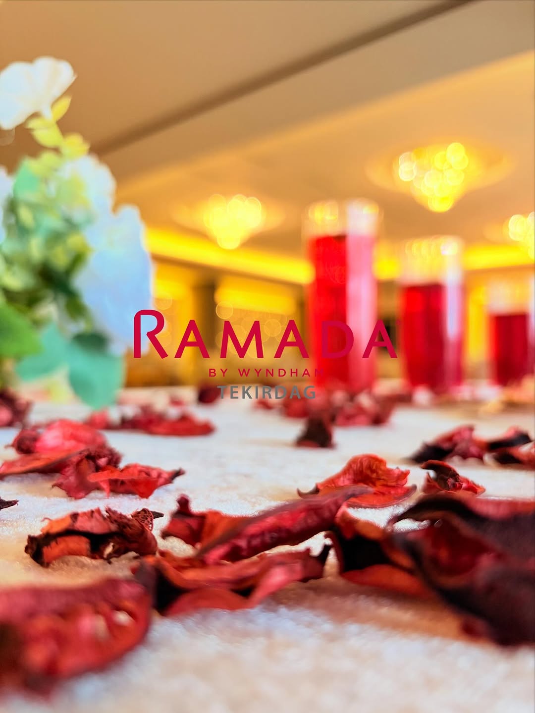 Ramada Tekirdağ Otel'de İzel ve Burak Çiftinin Nikah Töreni Gerçekleşti