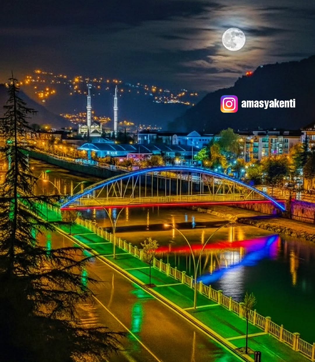 Amasya'da 'Umut' İsimli Fotoğraf Sergisi Sanatseverlerle Buluştu