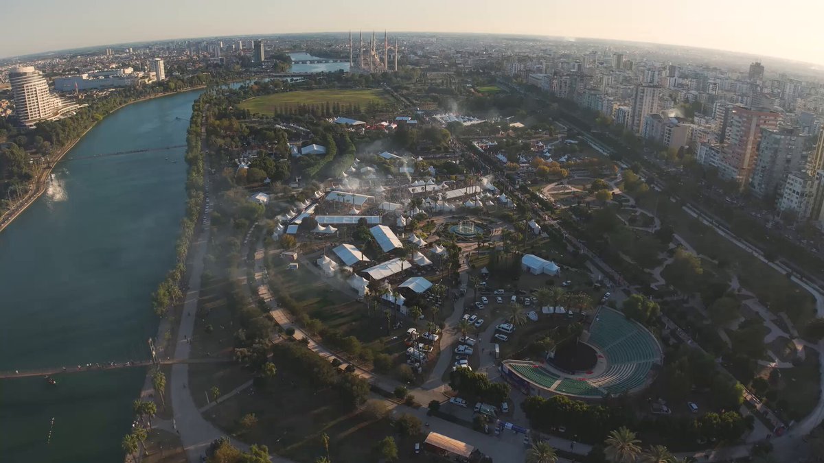 Adana Lezzet Festivali'nde Görsel Şölen: Drone ve Havai Fişek Gösterisi İlgi Odağı Oldu