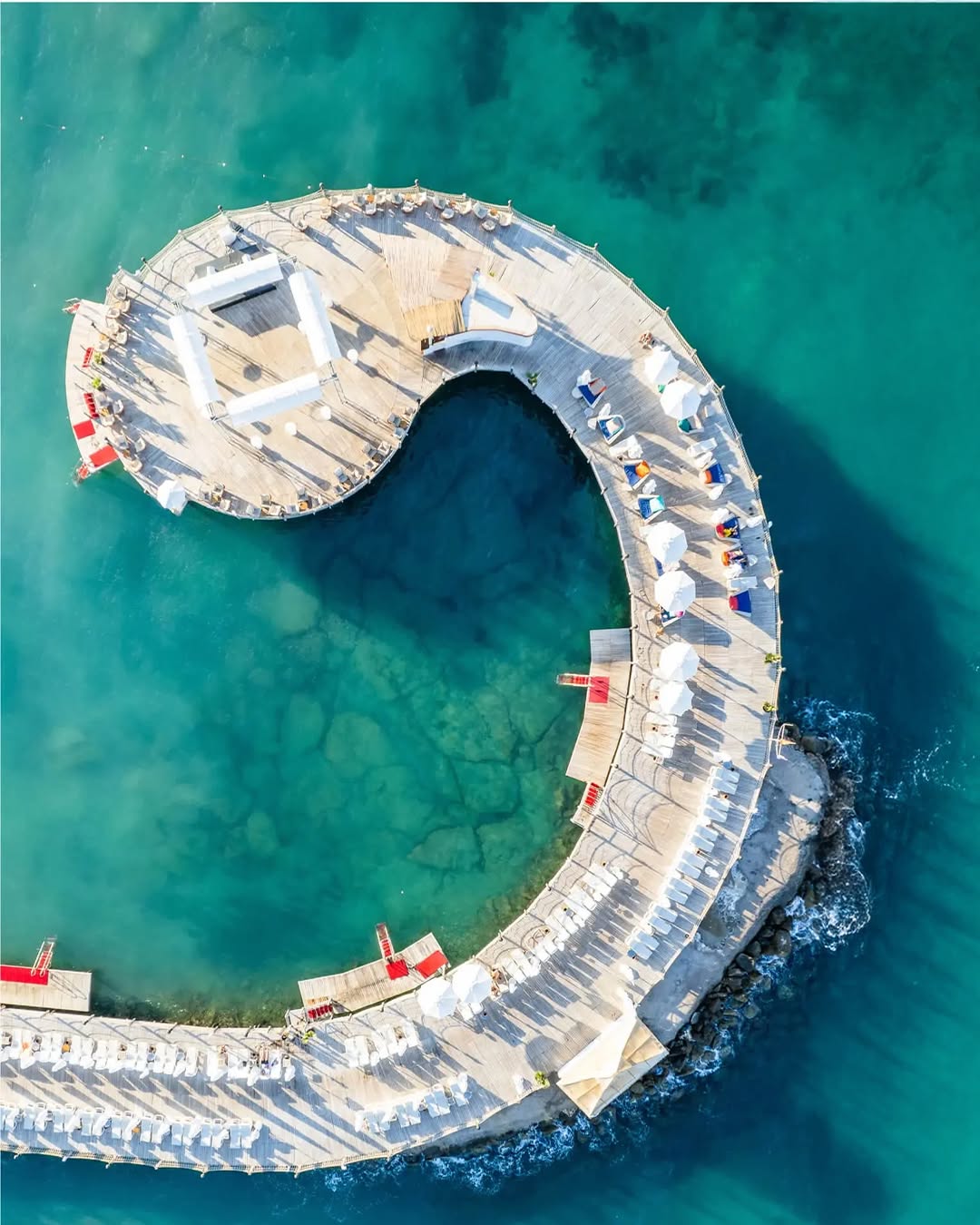Azura Deluxe Resort&SPa'da Sonbaharın Huzur Dolu Atmosferi