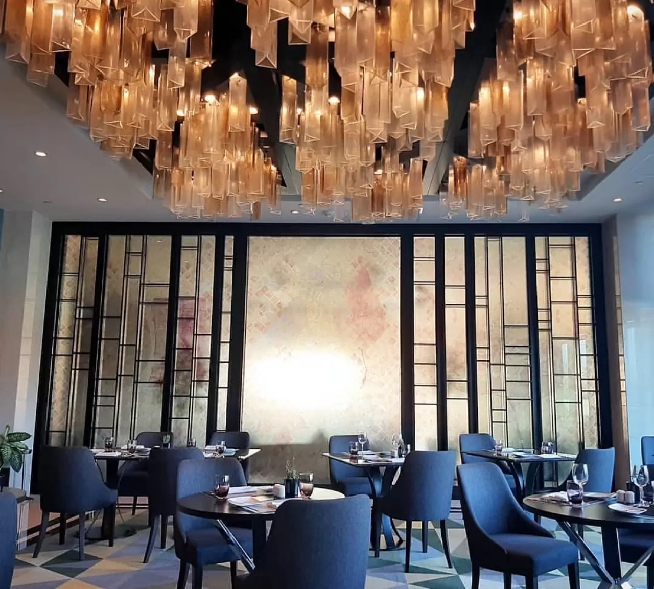 Hilton İstanbul Bakırköy'deki Makri Restaurant, İş Yemekleri İçin Tercih Ediliyor