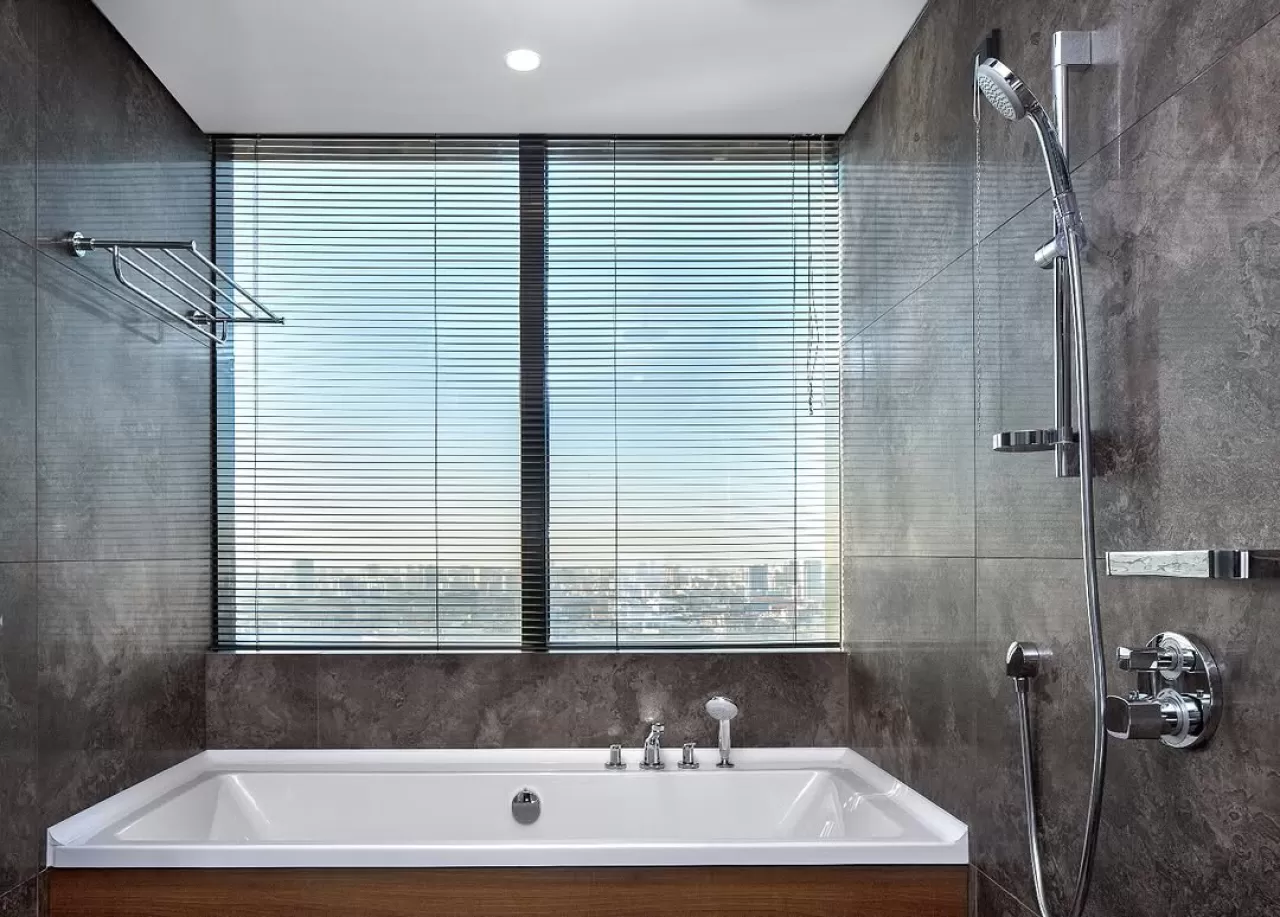 Sheraton Grand İstanbul Ataşehir'de Şehir Manzaralı Konfor