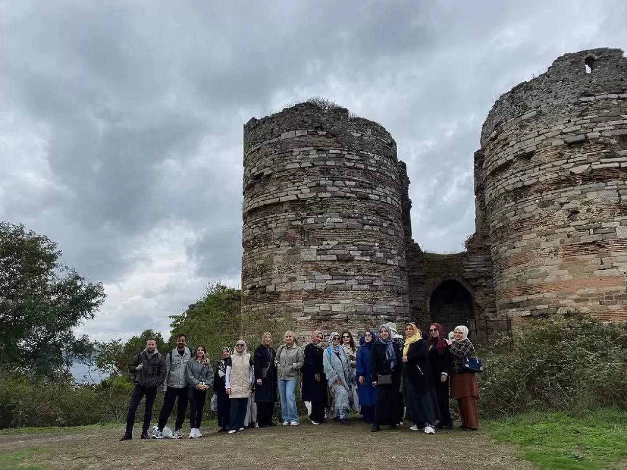 Pendik Kültür Sanat, Anadolu Kavağı ve Yoroz Kalesi'nde Fotoğraf Gezisi Düzenledi