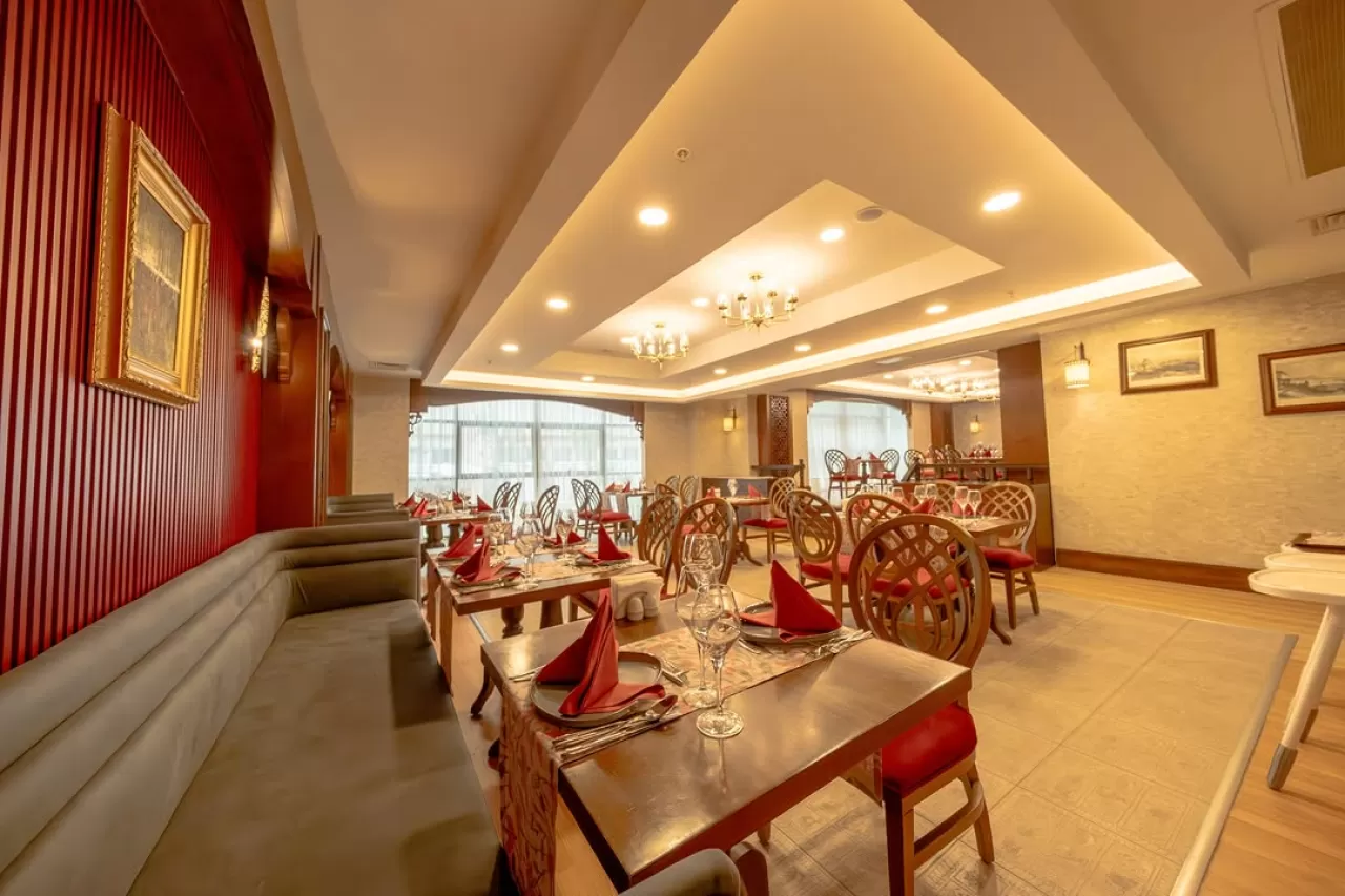 Aydınbey Kings Palace Otel, Hizmete Açıldı