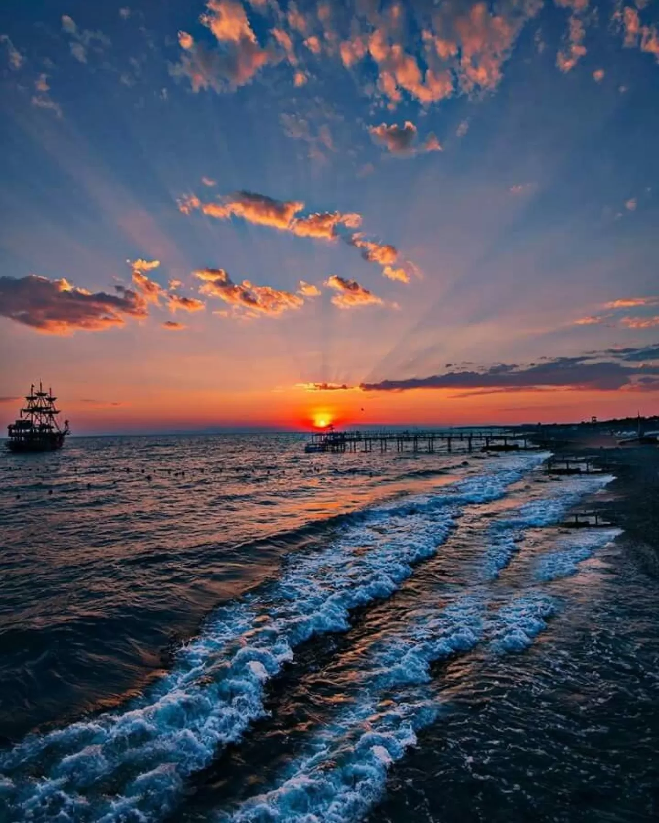 Antalya'da Gün Batımının Büyüsü: En Gözde Seyir Noktaları