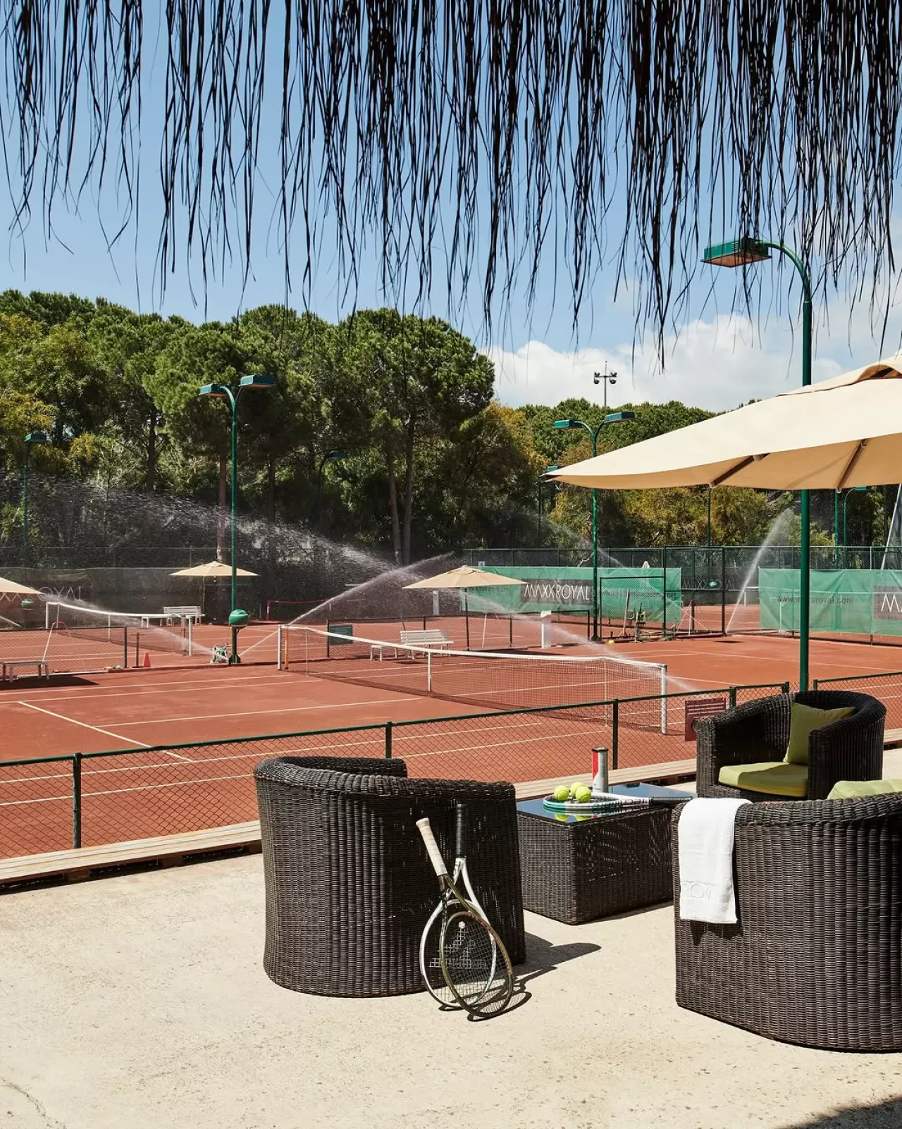 Maxx Royal Belek'te Açık Hava Tenis Kortları Dikkat Çekiyor