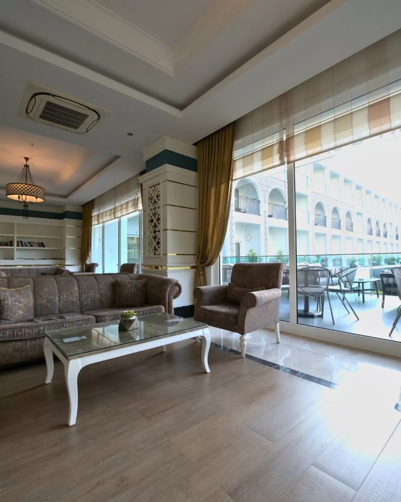 Karmir Resort & SPA'da Konfor ve Şıklık Lobi Deneyimi ile Öne Çıkıyor