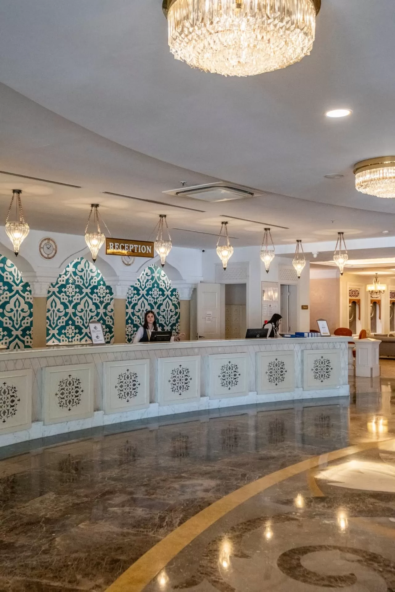 Side Star Resort, Misafirlerine Lobi Deneyiminde Konfor ve Üst Düzey Hizmet Vaat Ediyor