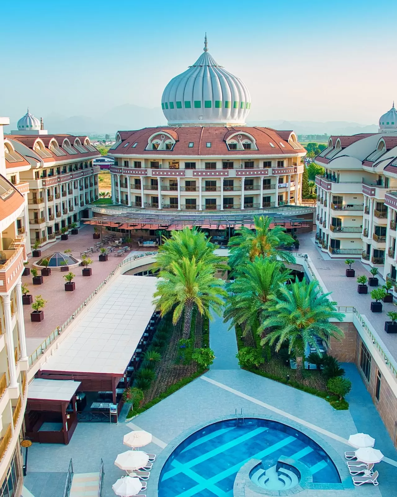 Kirman Belazur Resort & Spa, Akdeniz'in Eşsiz Dokusunu Mimarisiyle Buluşturuyor