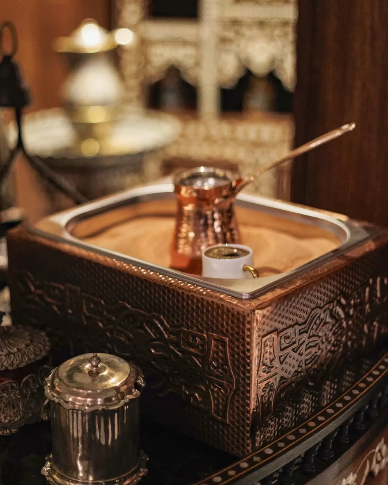 Ajwa Hotels Sultanahmet'te Kum ve Alev Dansı ile Sıcak Bir Atmosfer