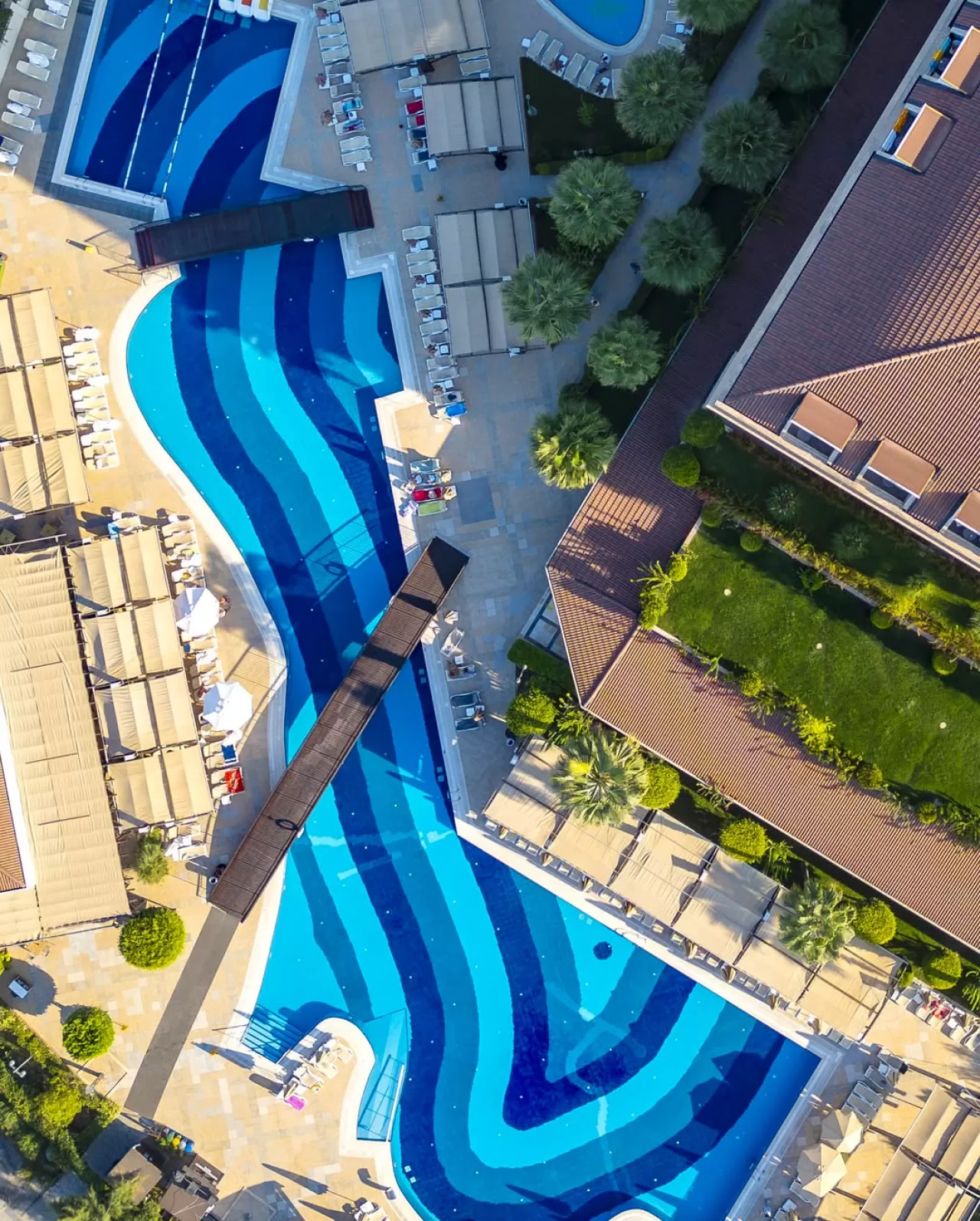 Adalya Ocean, Mavi ve Lüksün Buluşma Noktası Olarak Öne Çıkıyor