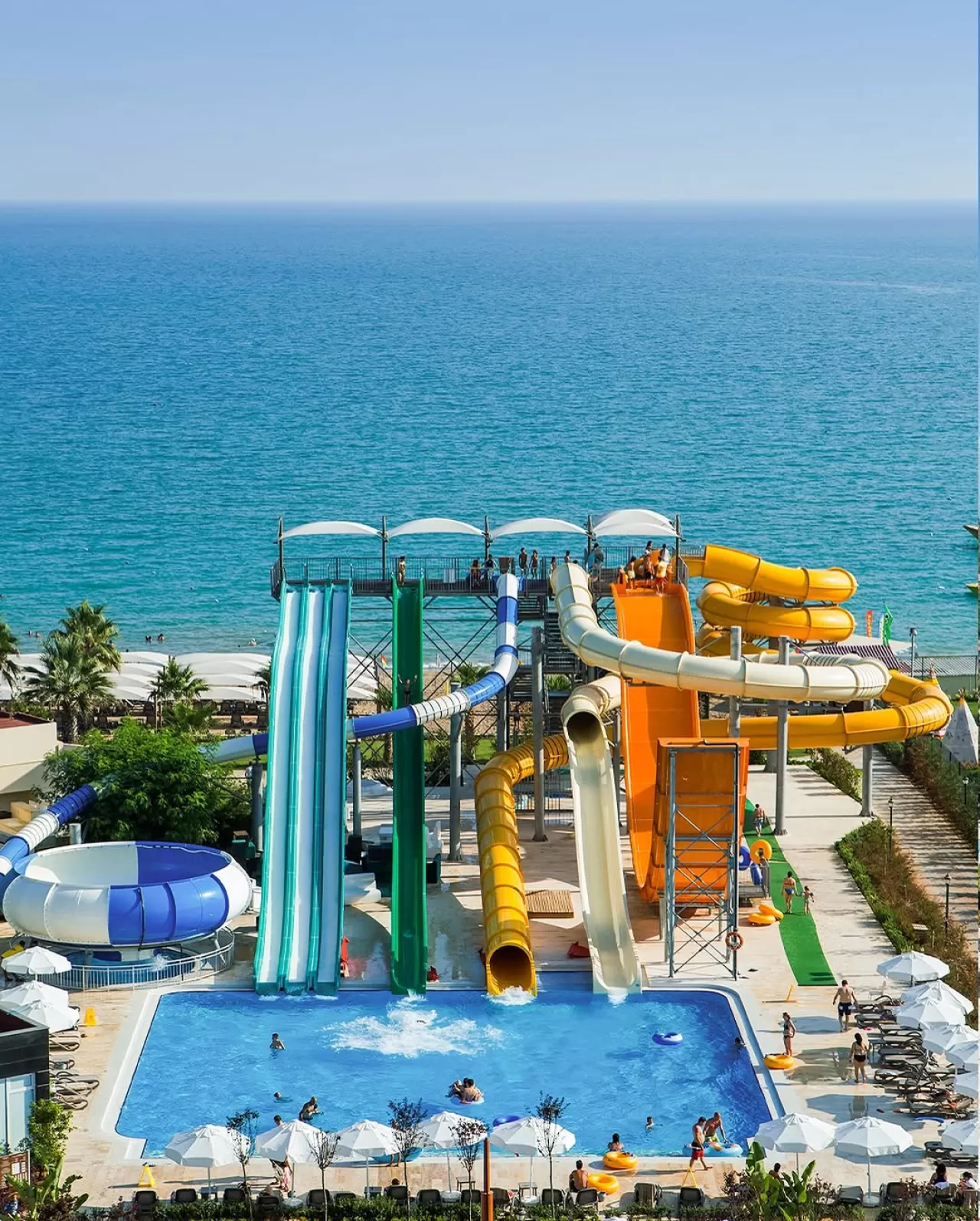 Bellis Deluxe Hotel'de Isıtmalı Aquapark Keyfi