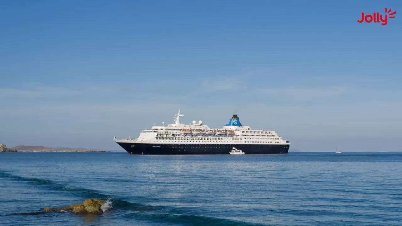 Blue Sapphire Gemisi ile Yunan Adaları Turu Başlıyor