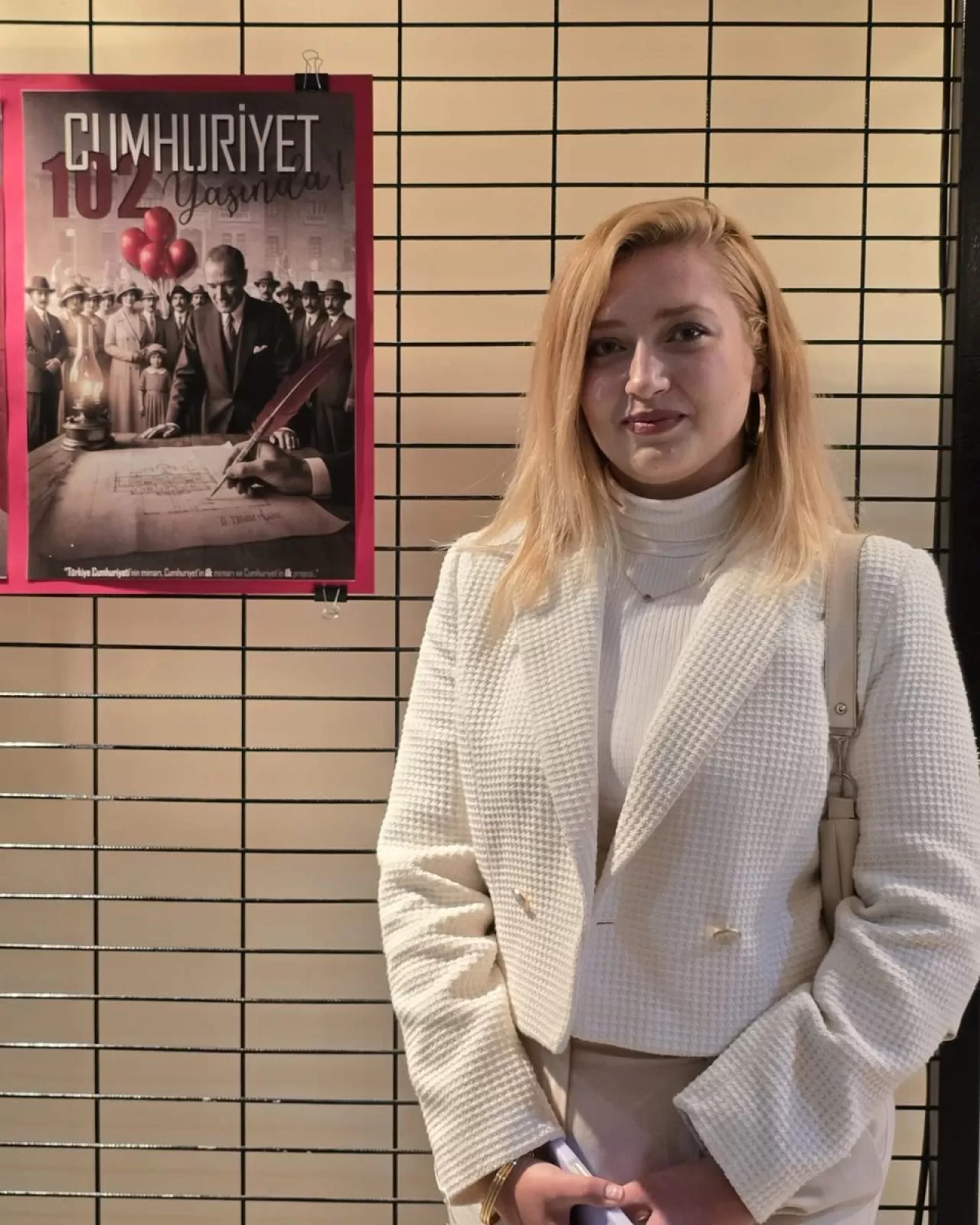 Afyon Kocatepe Üniversitesi'nde Cumhuriyet Temalı Afiş Sergisi Düzenlendi